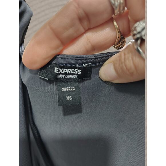 EXPRESS Women's Top / Leotard Sz XS / Extra Small - Gray Silky Feel Long sleeve - Picture 2 of 2